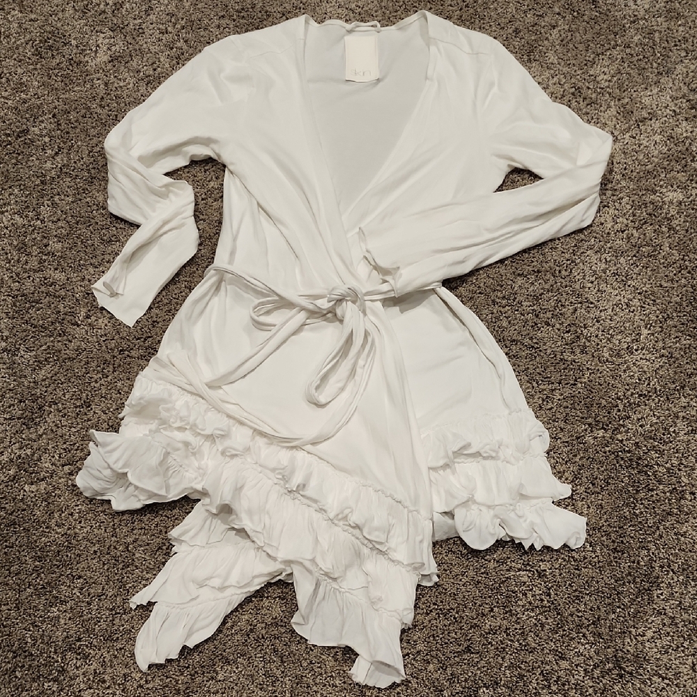 Skin White Ruffled Robe